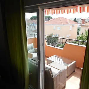 Maremy Apartment