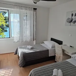 Barka Apartment